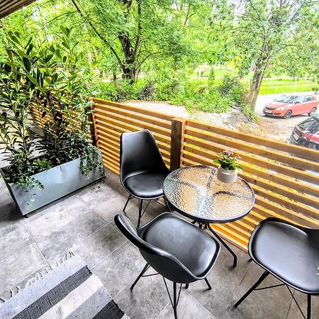 Park Borik 4You & Free Parking 질리나 외부 사진