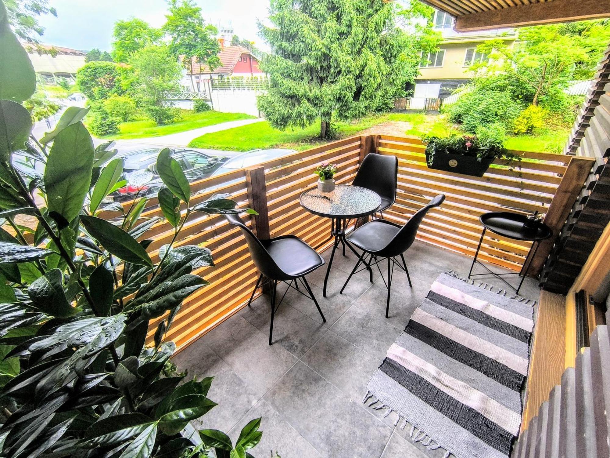 Park Borik 4You & Free Parking 질리나 외부 사진